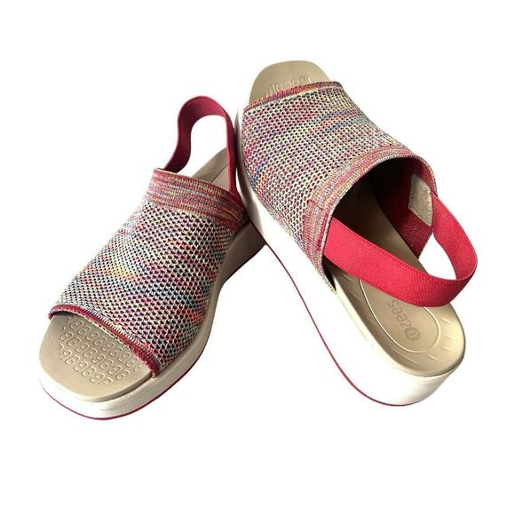Bzees Women 9M Multicolor Fabric Comfort Casual Sandal Sling Back Wedge Open Toe - Picture 1 of 8